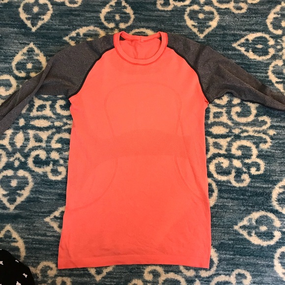 Lululemon Swiftly Tech long sleeve crew size 8 - Picture 3 of 4